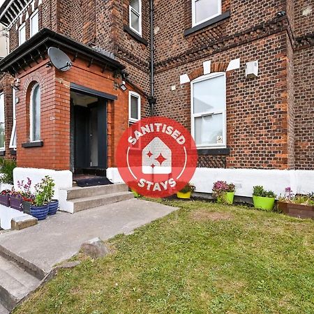 Oyo Albert View Salford  Ngoại thất bức ảnh
