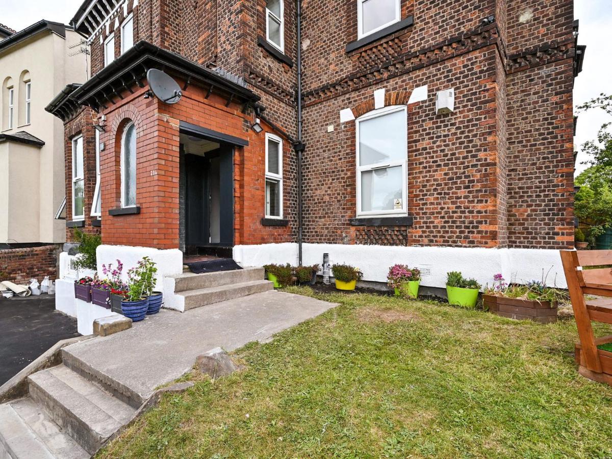 Oyo Albert View Salford  Ngoại thất bức ảnh